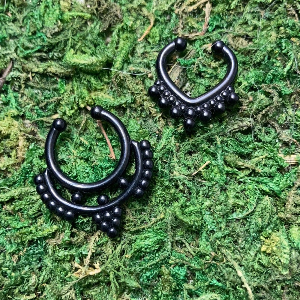 FAUX SEPTUM NOSE RINGS